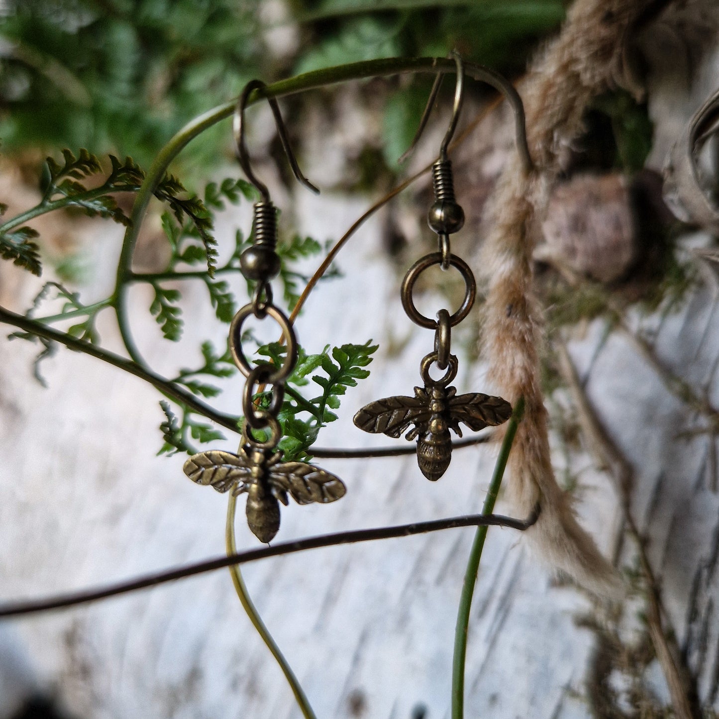 Small bee earrings