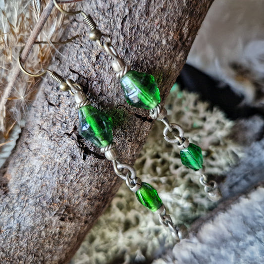 Earrings in green