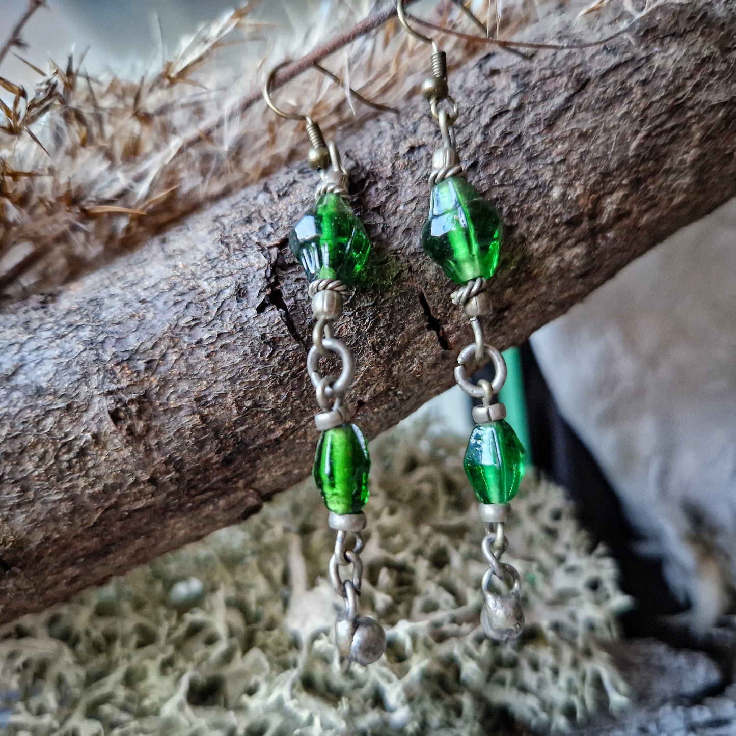 Earrings in green