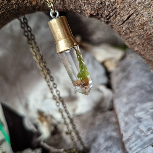 Small crystal pendant - a mushroom and a fern