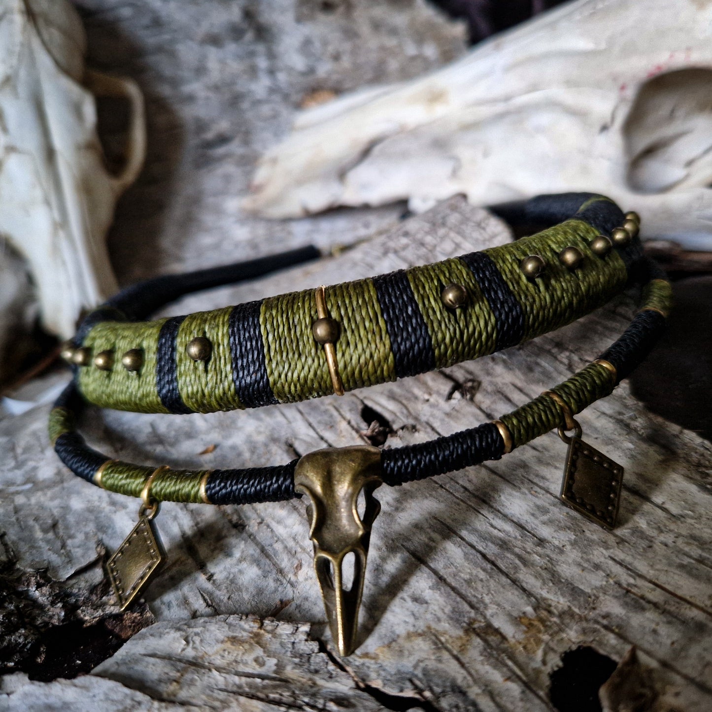 Bird skull collier green